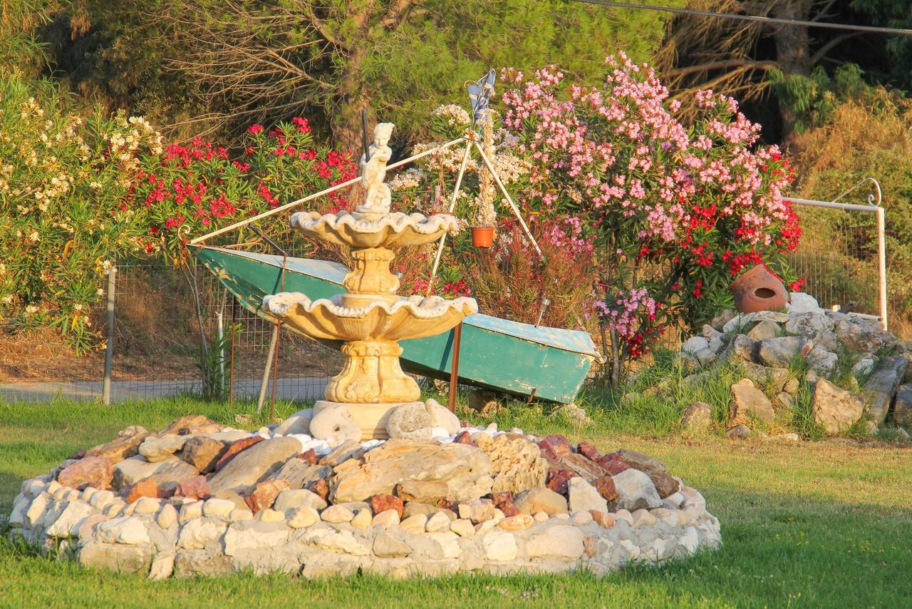 Kouros Resort Kalamákion Екстериор снимка